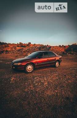 Седан Opel Omega 1999 в Первомайске