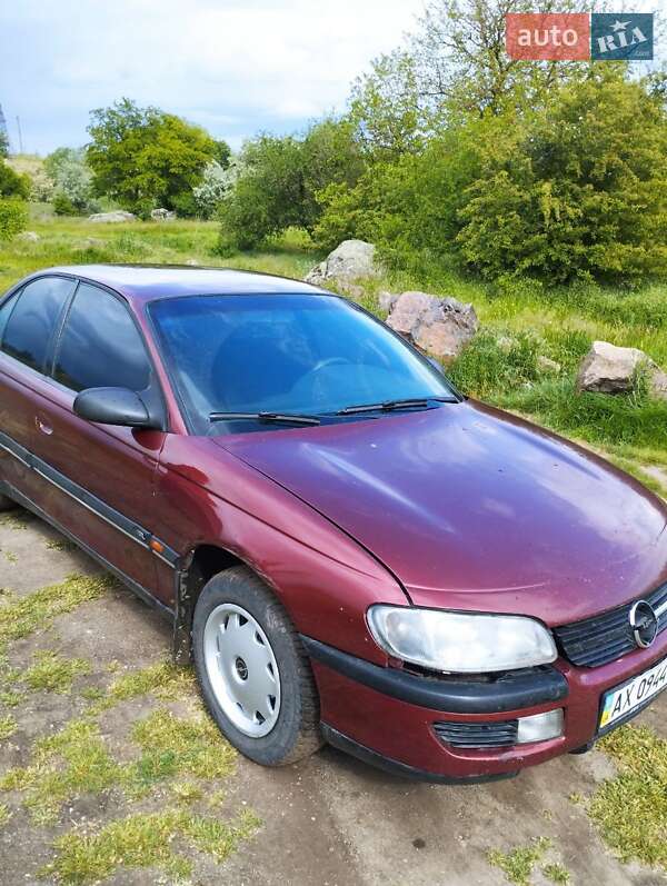 Седан Opel Omega 1999 в Первомайске