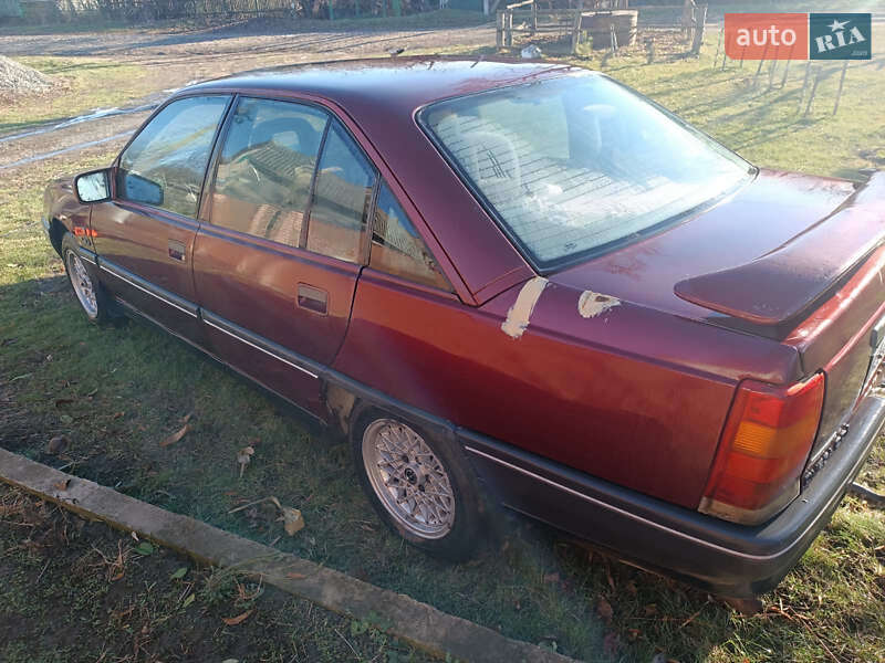 Седан Opel Omega 1990 в Гайвороні