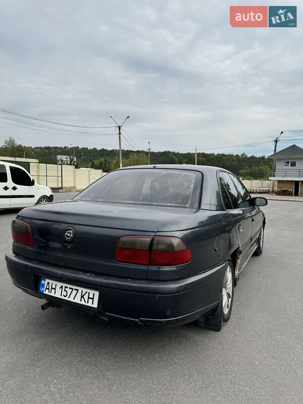 Седан Opel Omega 1994 в Могилев-Подольске