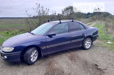 Седан Opel Omega 1995 в Стрию