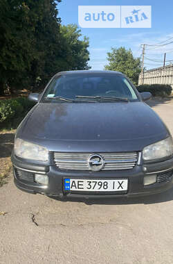 Седан Opel Omega 1994 в Днепре