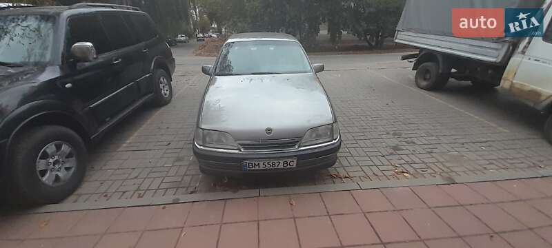 Седан Opel Omega 1992 в Сумах