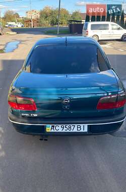 Седан Opel Omega 1996 в Нововолинську