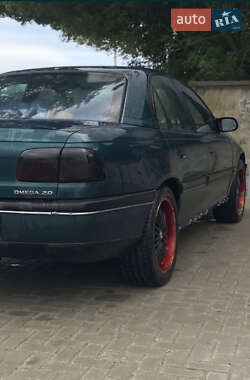 Седан Opel Omega 1996 в 