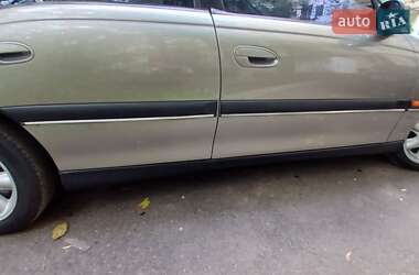 Седан Opel Omega 1997 в 