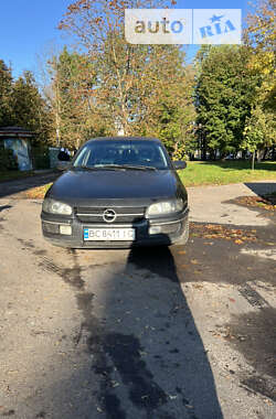 Седан Opel Omega 1995 в Львове