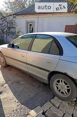 Седан Opel Omega 1999 в Днепре