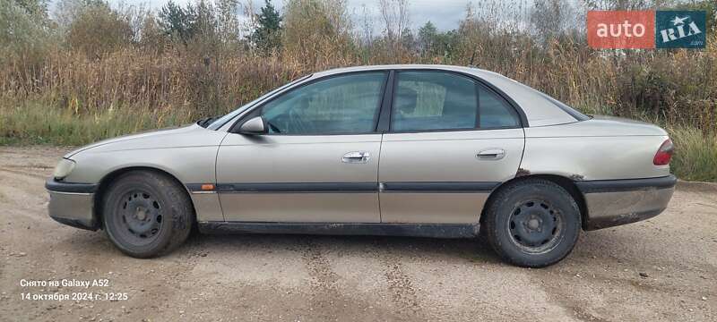 Седан Opel Omega 1997 в Днепре