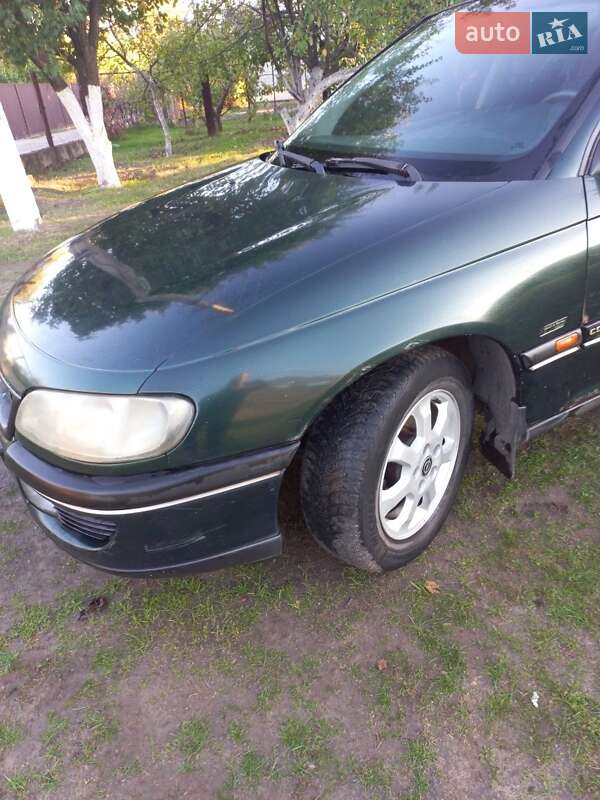 Седан Opel Omega 1995 в Запорожье