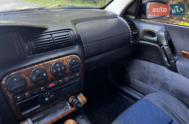 Седан Opel Omega 1996 в 