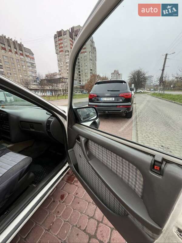Універсал Opel Omega 1991 в Львові