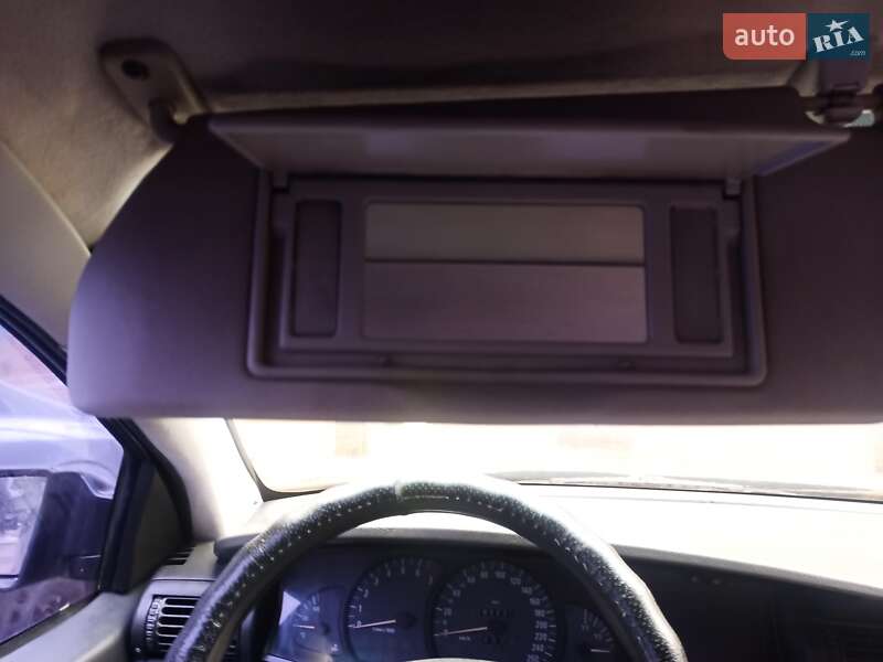 Седан Opel Omega 1997 в Сумах