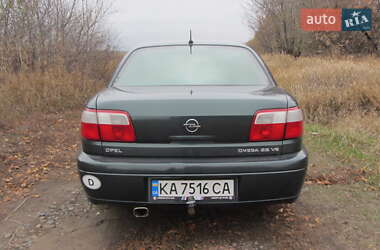 Седан Opel Omega 2002 в Першотравенске