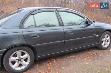 Седан Opel Omega 2002 в Першотравенске