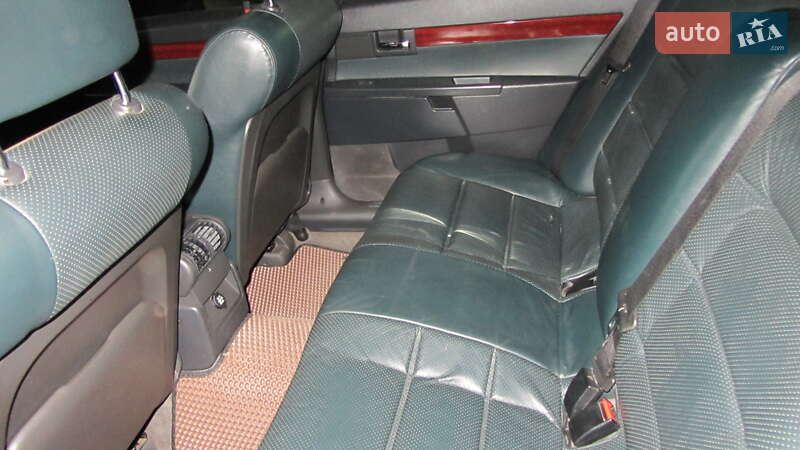 Седан Opel Omega 2002 в Першотравенську