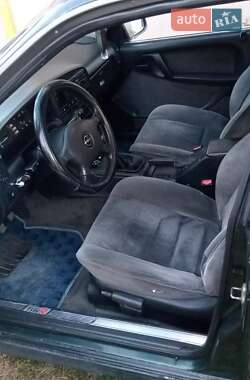Седан Opel Omega 1992 в 