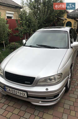 Седан Opel Omega 2000 в Черкассах