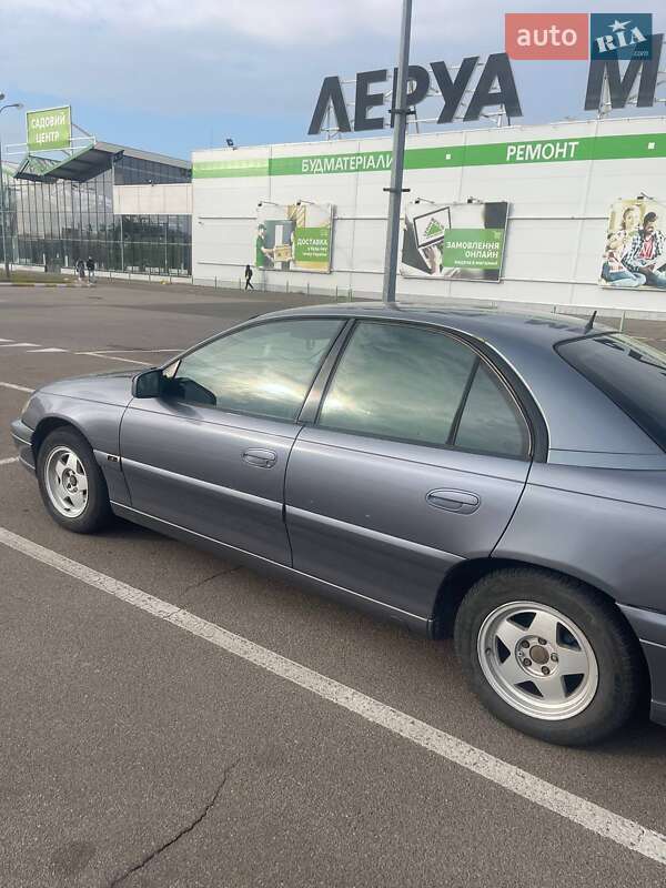 Седан Opel Omega 2002 в Одесі