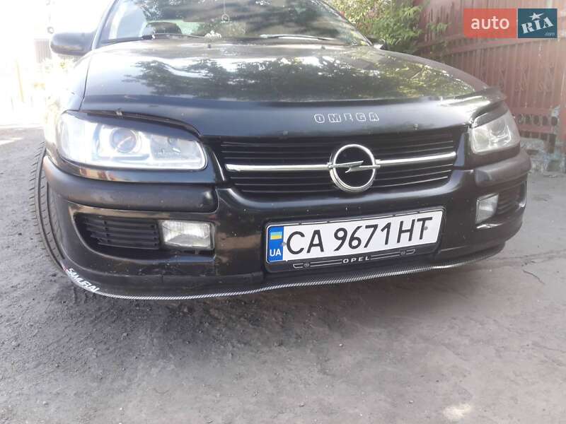 Седан Opel Omega 1998 в Одессе