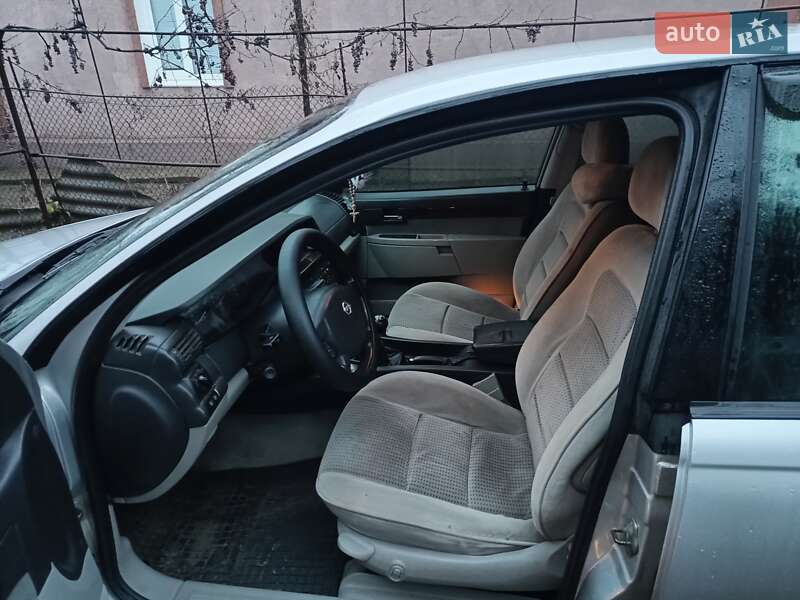 Седан Opel Omega 2001 в Казанці