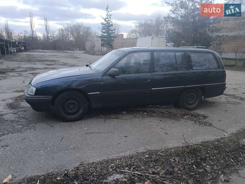 Универсал Opel Omega 1993 в 