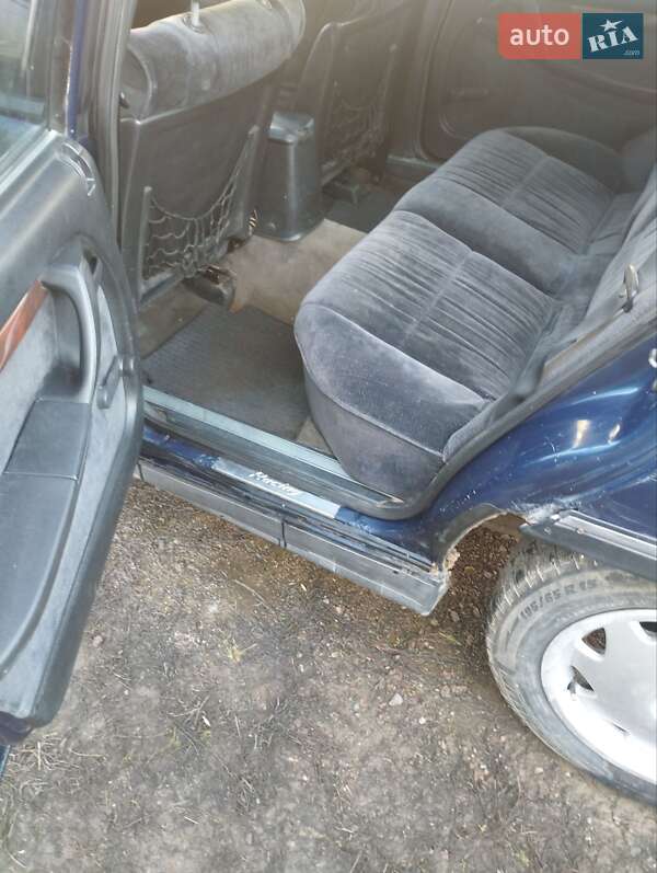 Седан Opel Omega 1993 в Чернівцях фото 8 Седан Opel Omega 1993 в Чернівцях