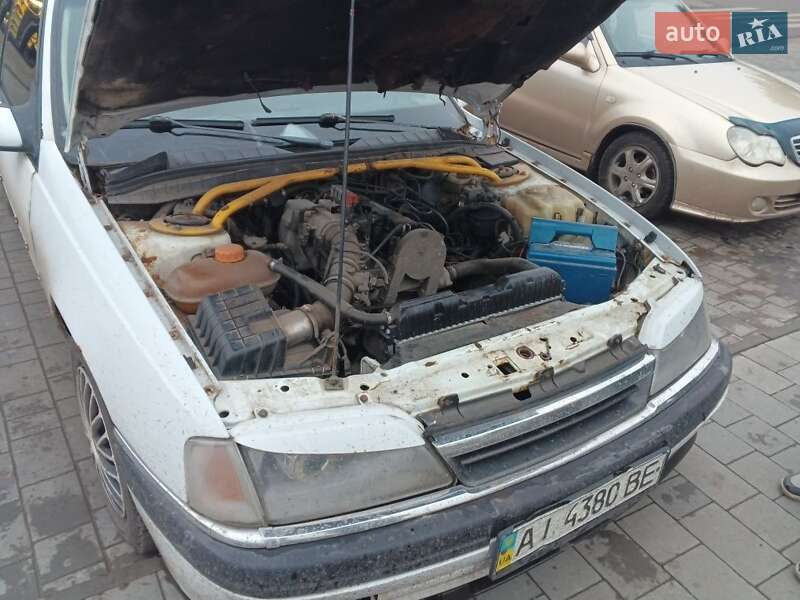 Універсал Opel Omega 1988 в Шрамківці
