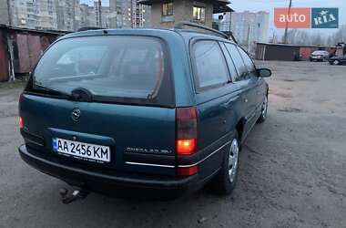 Универсал Opel Omega 1995 в Киеве