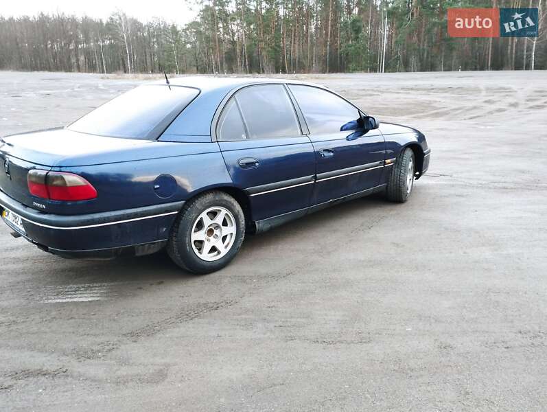 Седан Opel Omega 1994 в Сарнах
