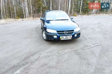 Седан Opel Omega 1994 в Сарнах