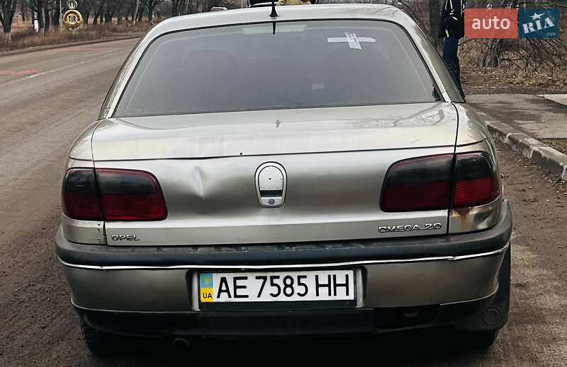 Седан Opel Omega 1999 в Балаклее фото 4 Седан Opel Omega 1999 в Балаклее