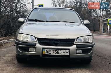 Седан Opel Omega 1999 в 