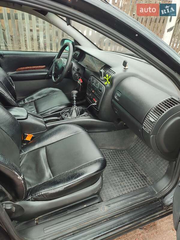 Седан Opel Omega 1997 в Житомире