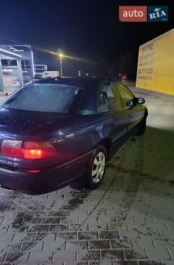 Седан Opel Omega 1995 в Львове