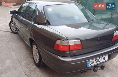 Седан Opel Omega 2000 в Кропивницком