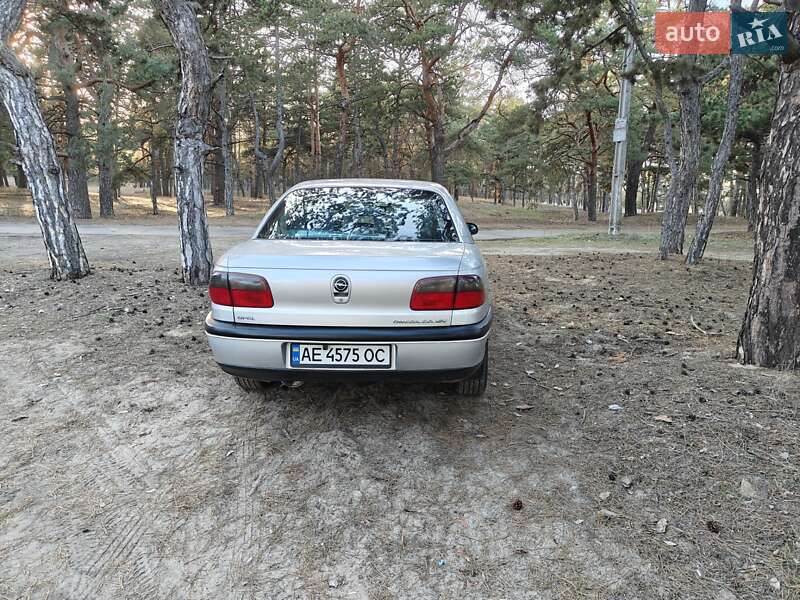 Седан Opel Omega 1997 в Дніпрі