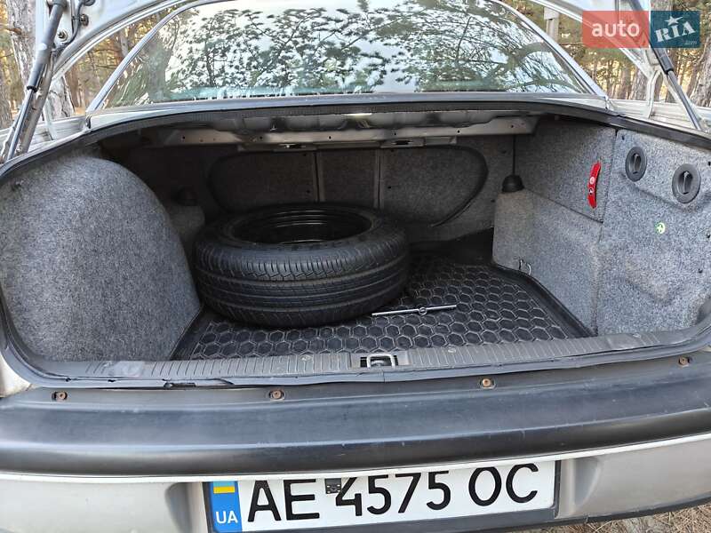 Седан Opel Omega 1997 в Дніпрі