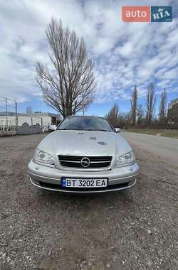 Седан Opel Omega 2002 в Херсоне