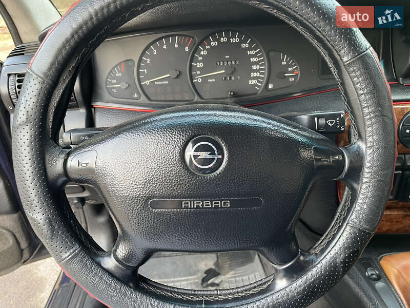 Універсал Opel Omega 1995 в Володимирі