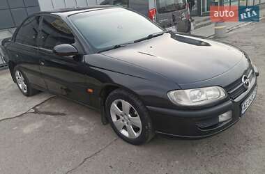 Седан Opel Omega 1999 в Запорожье