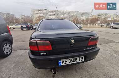 Седан Opel Omega 1999 в Запорожье