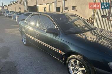 Седан Opel Omega 1995 в 