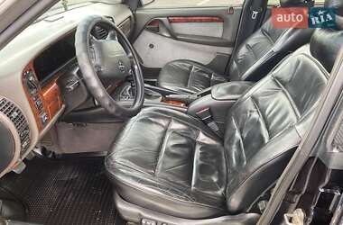 Седан Opel Omega 1990 в 