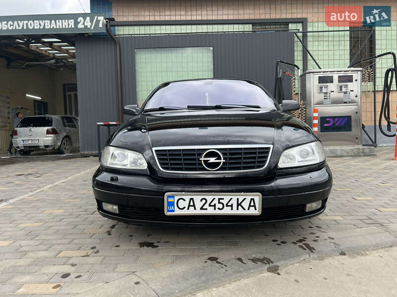 Седан Opel Omega 2002 в Гайвороні