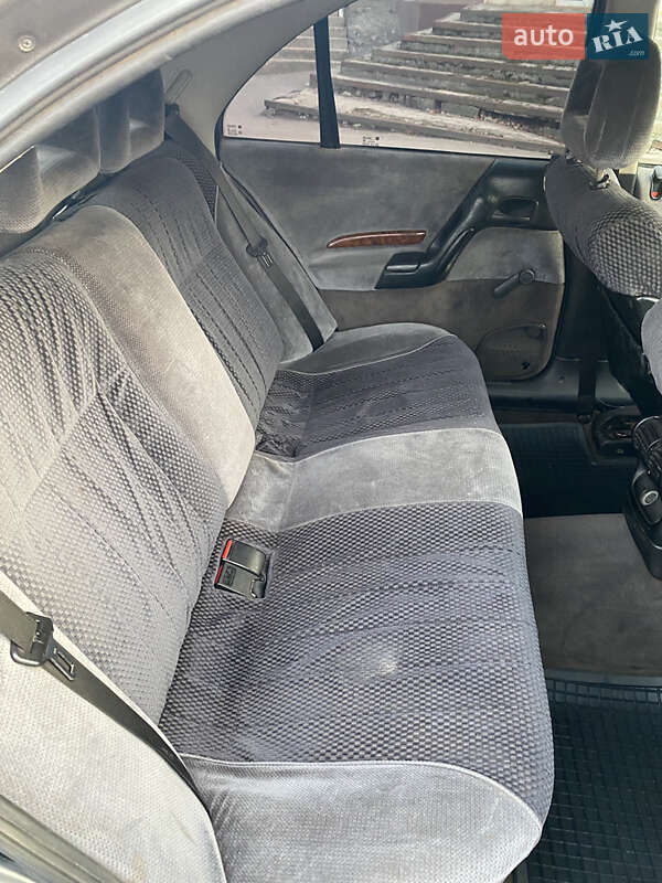 Седан Opel Omega 1995 в Калинівці