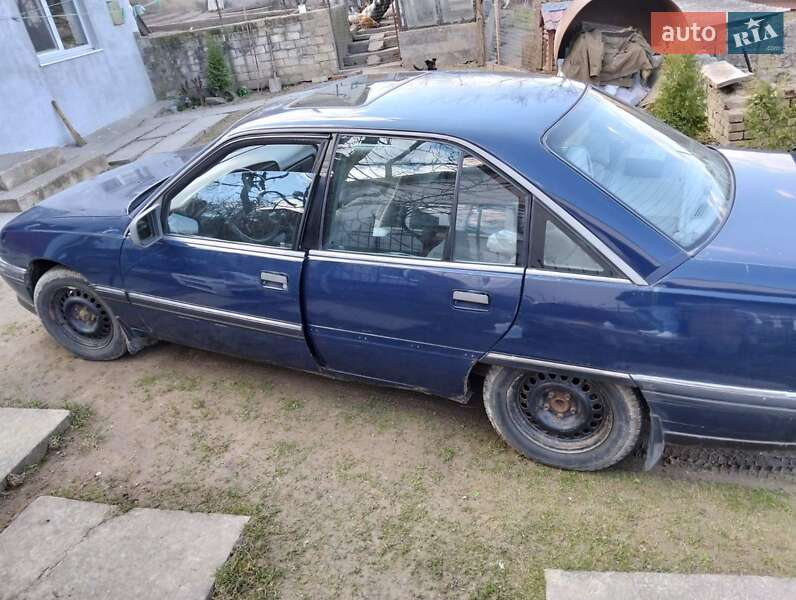 Седан Opel Omega 1991 в Ровно