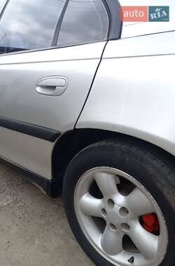 Седан Opel Omega 1998 в 