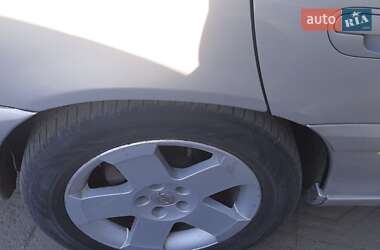 Седан Opel Omega 2002 в 