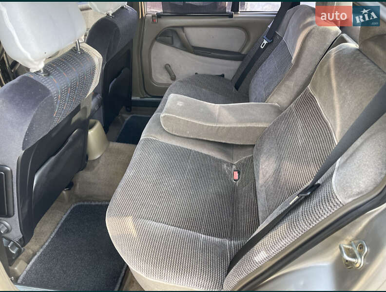 Седан Opel Omega 1987 в Киеве